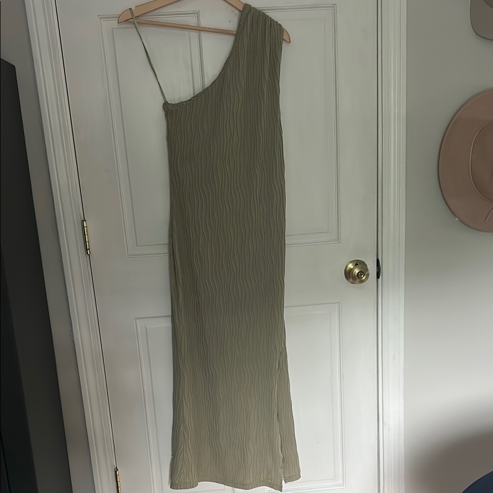 Elegant One-Shoulder Dress in Olive Green
